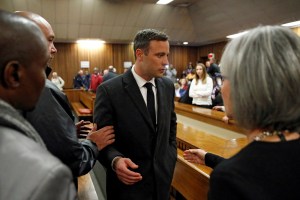 Justicia sudafricana rechaza apelación de la fiscalía contra pena de Pistorius