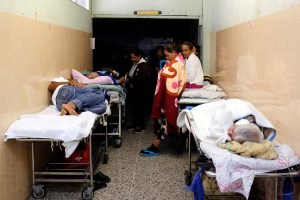 Hospitales de Caracas están parados en un 80%
