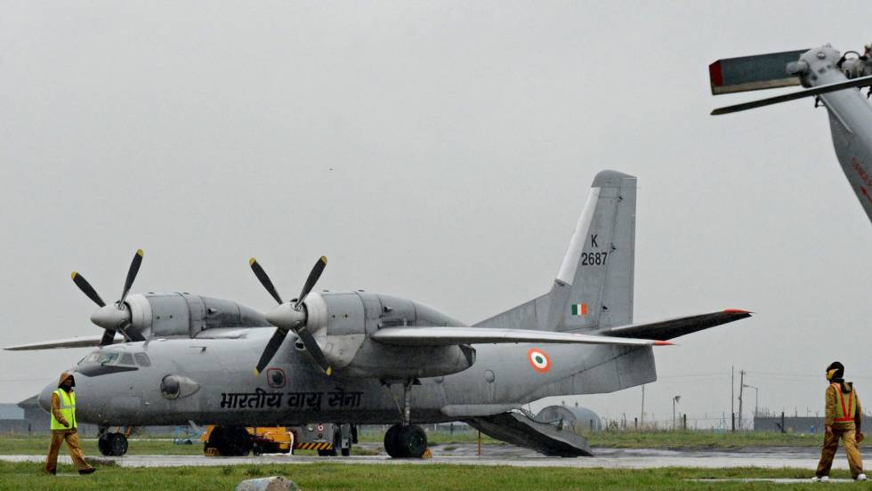 Desaparece un avión de las Fuerzas Aéreas indias con 29 personas a bordo