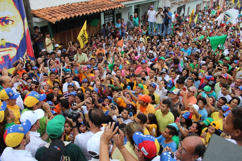 Capriles: Enfrentaremos más obstáculos porque Maduro y su cúpula no quieren Revocatorio (Fotos)