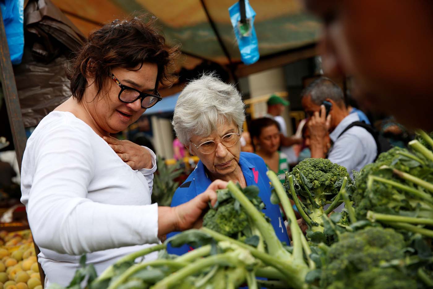 Comer menos demora el envejecimiento y extiende la esperanza de vida