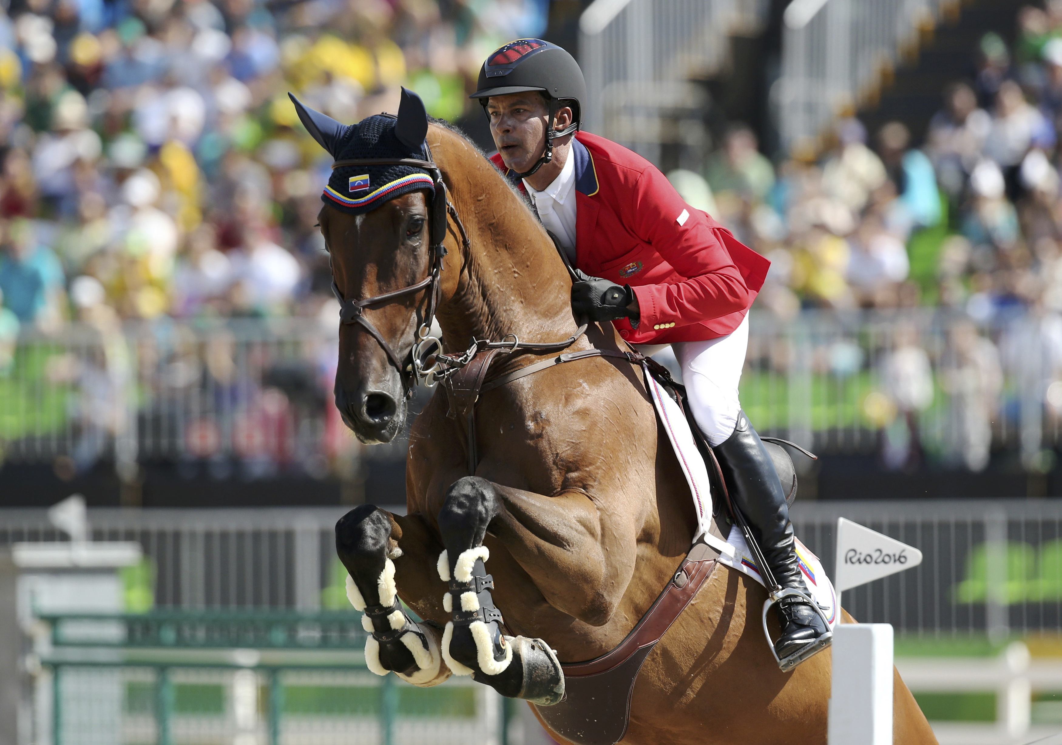 Pablo Barrios quedó eliminado en equitación durante Río 2016