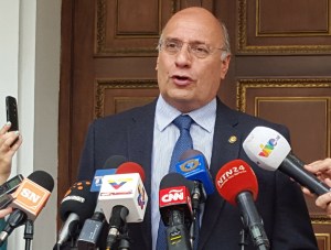 Williams Dávila: Exclusión del Gobierno del Mercosur no significa que Venezuela este fuera del Parlasur