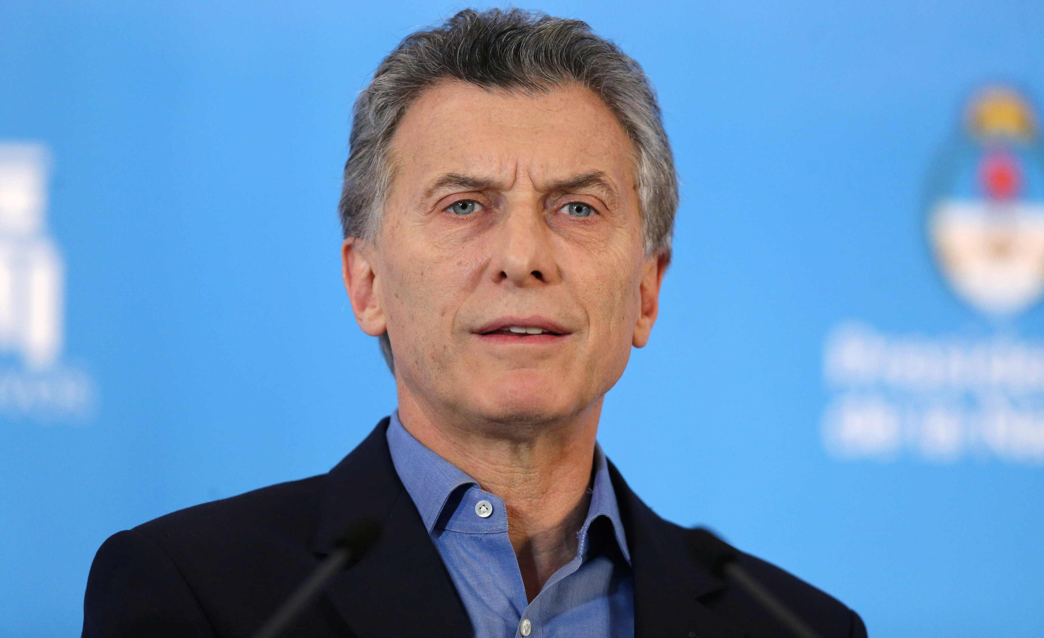 Macri destituye a ministro de Hacienda y Finanzas argentino