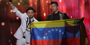Fanáticos de “Chino y Nacho” cantaron consignas en contra del Gobierno Venezolano en un concierto en Londres
