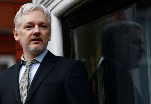 Assange dice que WikiLeaks no trató de influir en la elección en EEUU