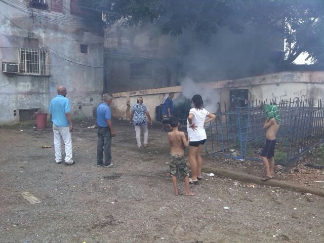 Foto: Fumigan áreas del Hospitalito La Paz en Maracaibo / Nota de prensa