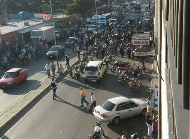 Previenen de robos en colas bancarias de Valencia