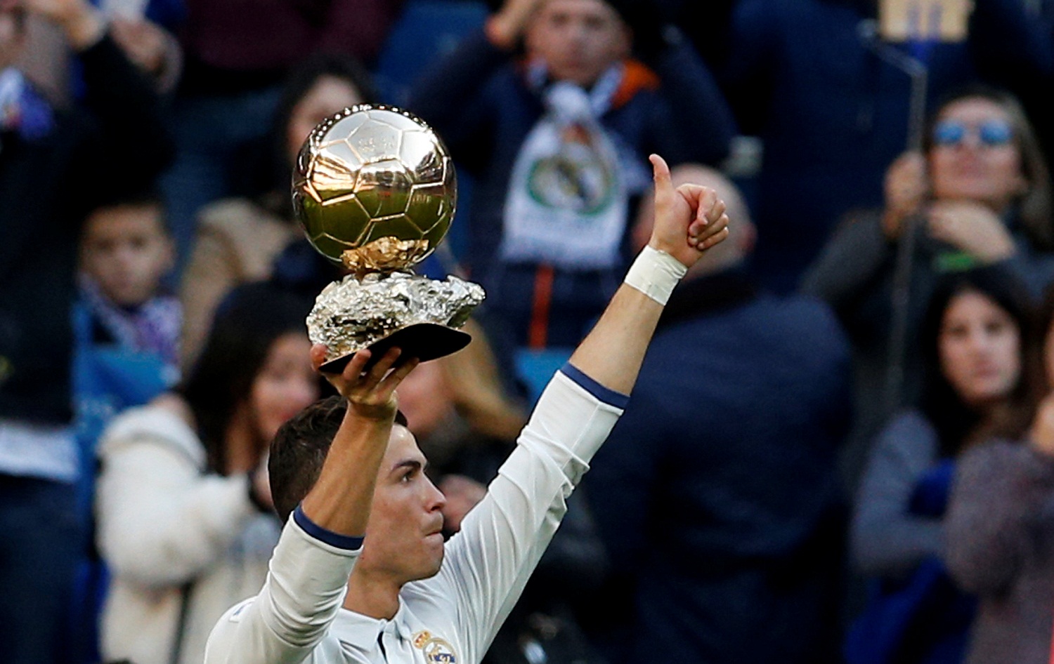 Cristiano Ronaldo, Balón de Oro y multinacional