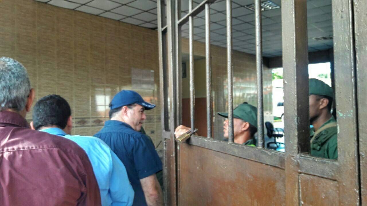 Borges le responde a Maduro: Sí nos dejaron entrar a la Brigada 41 del Fuerte Paramacay (Video)
