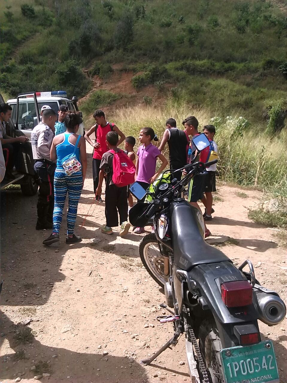 Rescatan 18 niños y tres adultos secuestrados en zona boscosa de Montalbán