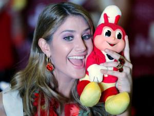 Mariam Habach espera brindar una alegría a Venezuela en el Miss Universo