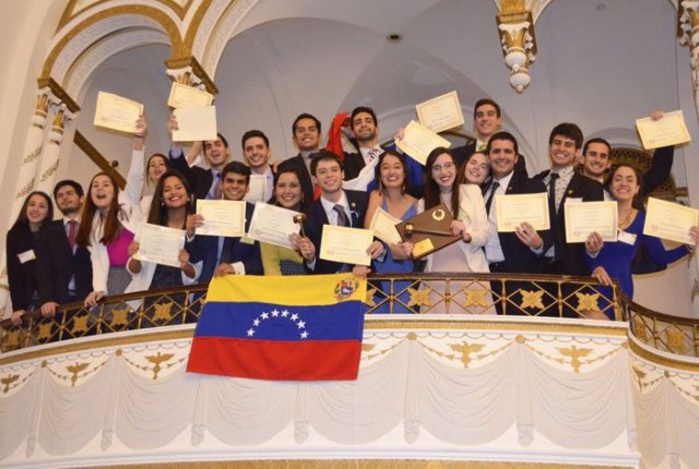 Venezolanos-en-Harvard