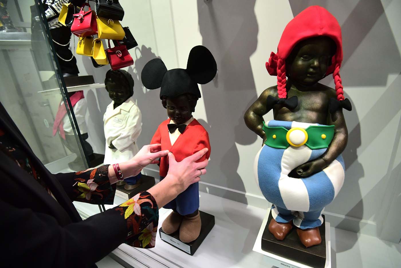 El Manneken Pis, el rey del carnaval belga con sus 1.001 trajes