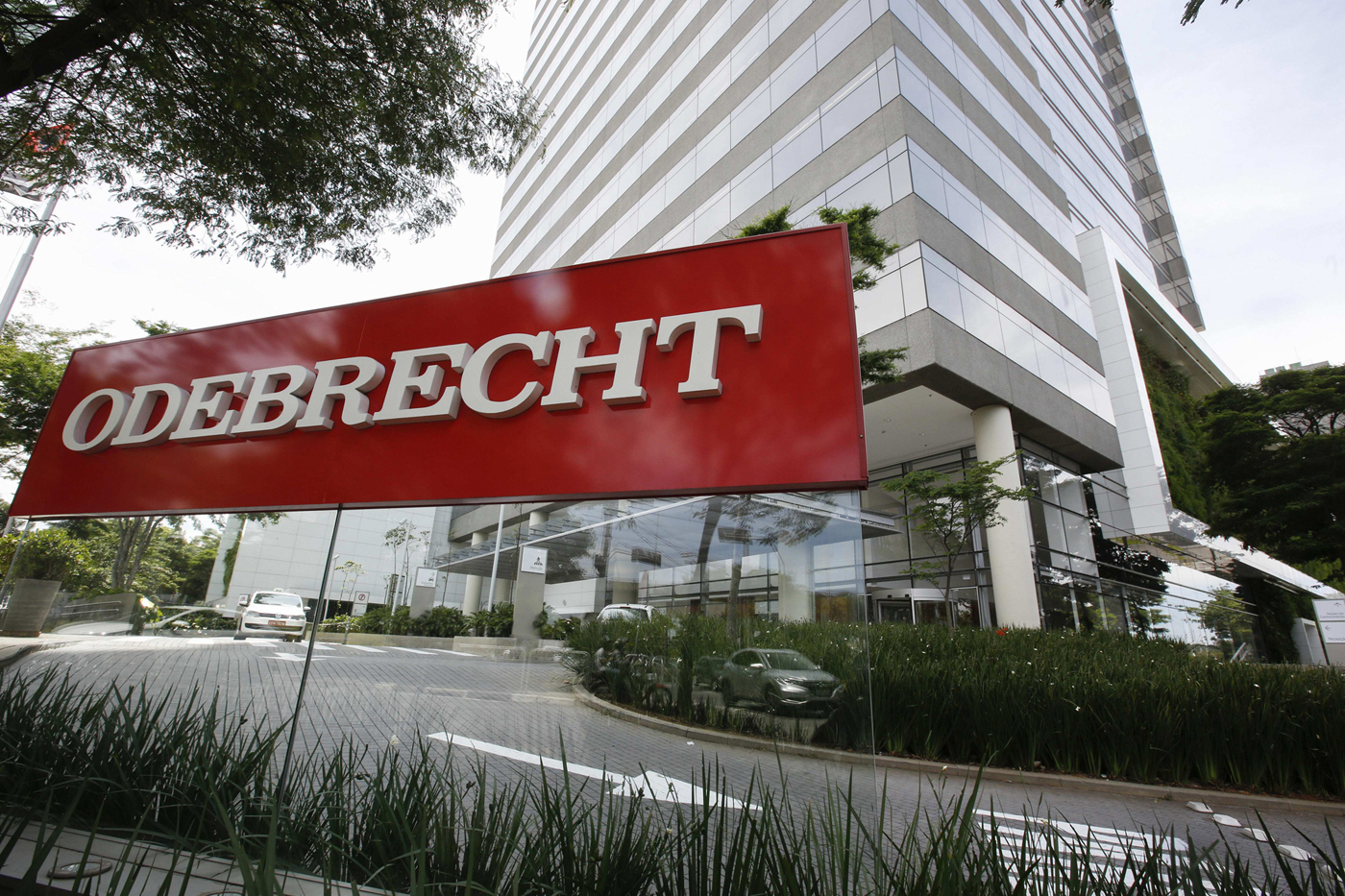 Odebrecht paga 131 millones de dólares por deuda tributaria en Perú