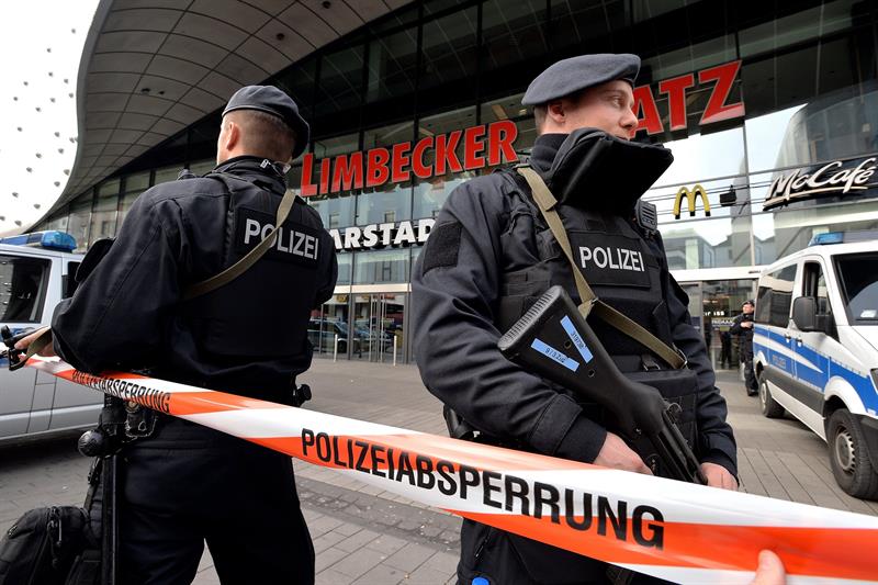 Policía alemana interroga a un hombre en relación a “indicios” de atentado