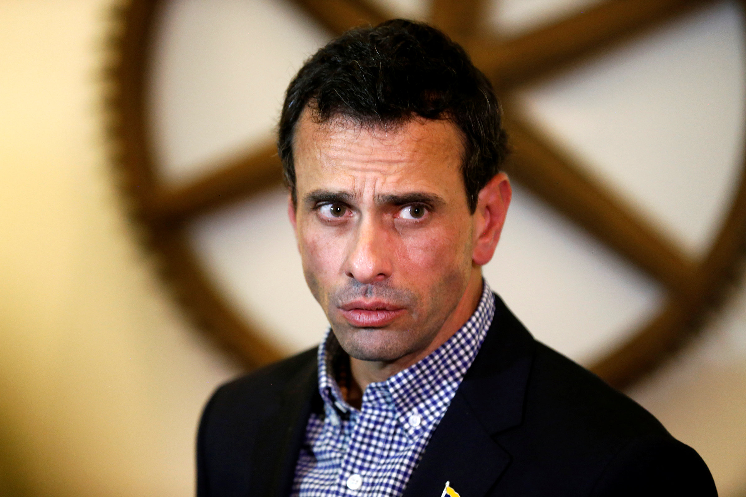 Capriles recibe nueva notificación de la Contraloría: Pretenden inhabilitarme