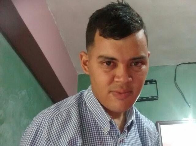 Yoinier Peña Hernández, joven de 28 años con discapacidad, herido de bala a causa de situación irregular en protestas. Barquisimeto, estado Lara.