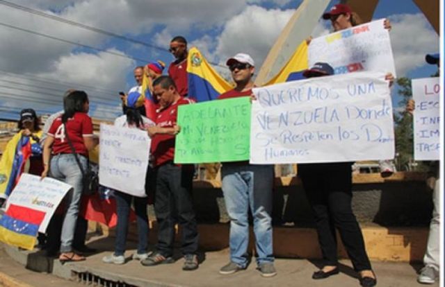 Venezolanos en Honduras también protestaron. Foto: Proceso.Hn