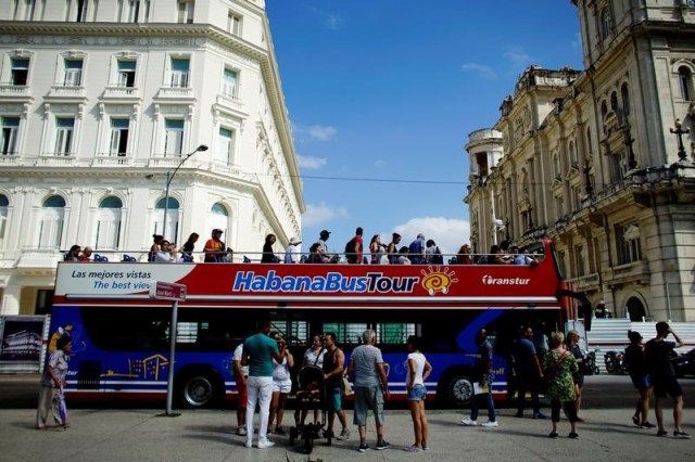 Turistas en La Habana (Foto archivo REUTERS/Alexandre Meneghini )