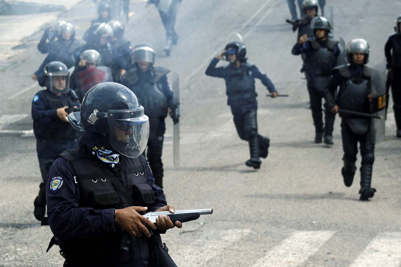 Gobierno dice que detuvo a seis “paramilitares colombianos” en protestas en Táchira