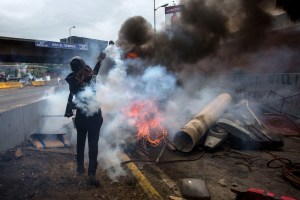 ¡Que el mundo lo vea! Agencias reseñaron la represión en Venezuela este #3May (Fotos)