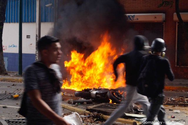 GN efectuó fuerte represión en Caracas este 3 de mayo. Foto: LaPatilla.com / Gabriela Gómez