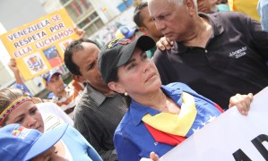 Eveling de Rosales: La restitución del hilo constitucional es el clamor de millones de venezolanos