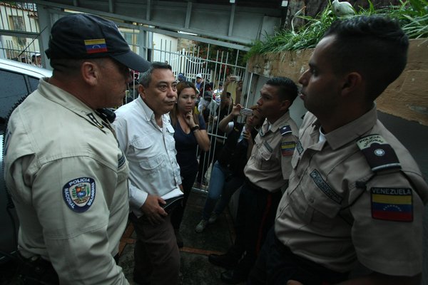 Encapuchados retuvieron a dos PNB en Táchira por varias horas