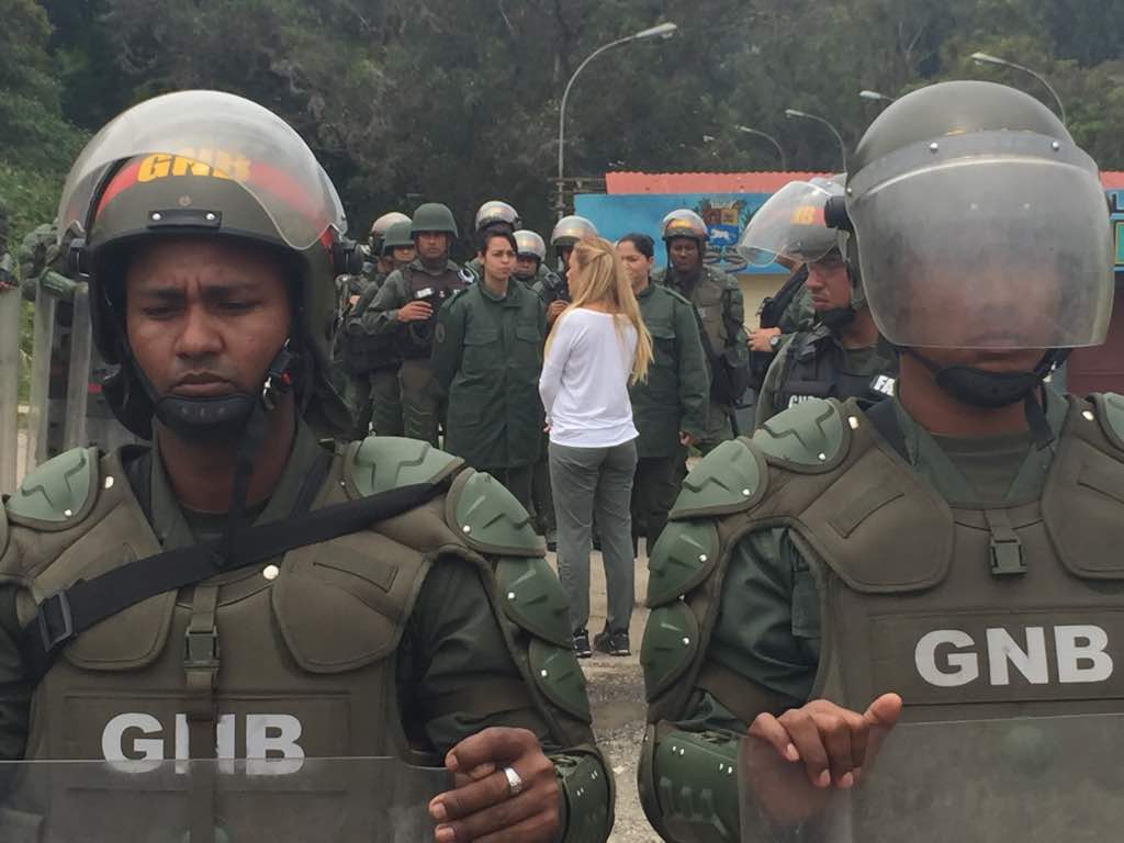 Lilian Tintori continúa en Ramo Verde exigiendo ver a Leopoldo López