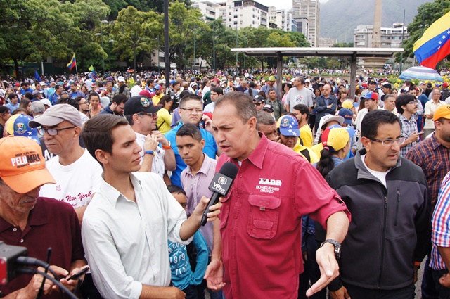 Richard Blanco: Al régimen de Nicolás Maduro le queda poco, pagarán por los 35 asesinados