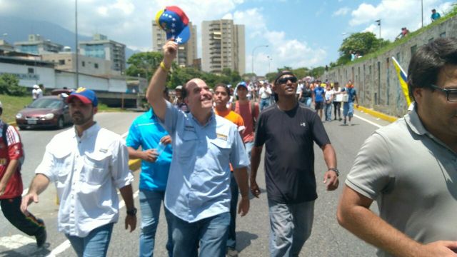 El presidente de la AN, Julio Borges acompañó a la manifestación opositora de este miércoles en Caracas