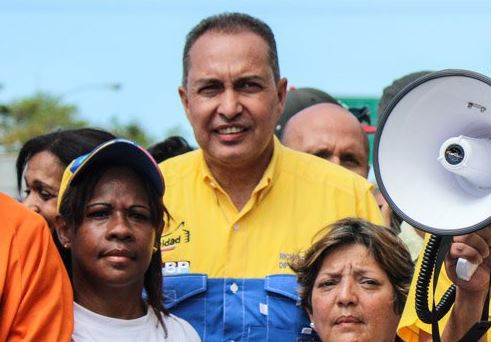 Richard Blanco: La cosa no es solo en Caracas es en toda Venezuela
