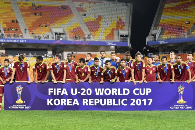 Así vivieron los caraqueños el momento de gloria de la Vinotinto Sub 20 en el césped. AFP PHOTO / KIM Doo-Ho