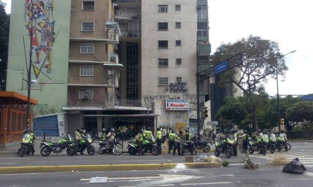 Cuerpos de Seguridad efectuaron allanamientos en Altamira. Foto: Régulo Gómez / LaPatilla.com