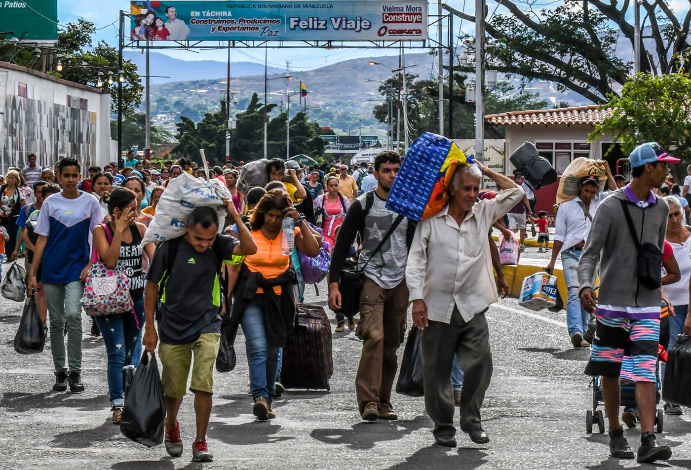 Explotan solicitudes de asilo en últimas dos semanas: Son cerca de 100 mil venezolanos en tres años, revela Acnur