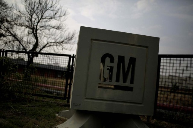 FILE PHOTO: The GM logo is seen at the General Motors Assembly Plant in Valencia, Venezuela April 21, 2017. REUTERS/Marco Bello/File Photo