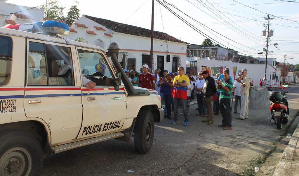 Policía intenta impedir la consulta popular en San Felipe #16Jul