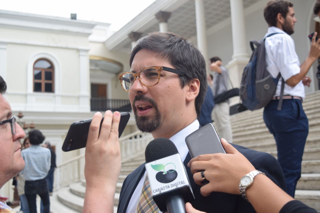 Freddy Guevara: No vamos a entregar el poder porque nos lo dio el pueblo