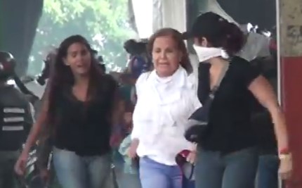 A estas tres damas las robó la GNB en Bello Campo (VIDEO)