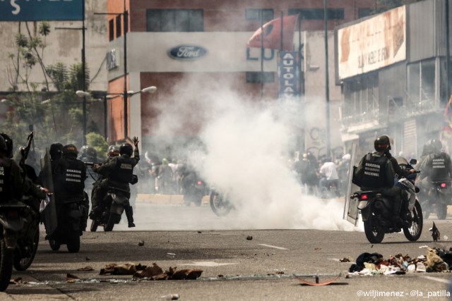 Las crudas imágenes de la represión en El Rosal. Foto: Will Jiménez / LaPatilla.com