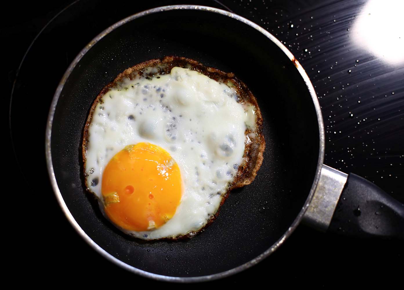 Un huevo con mantequilla… lo que comerás diariamente por un mes con el nuevo “Cestaticket Socialista”