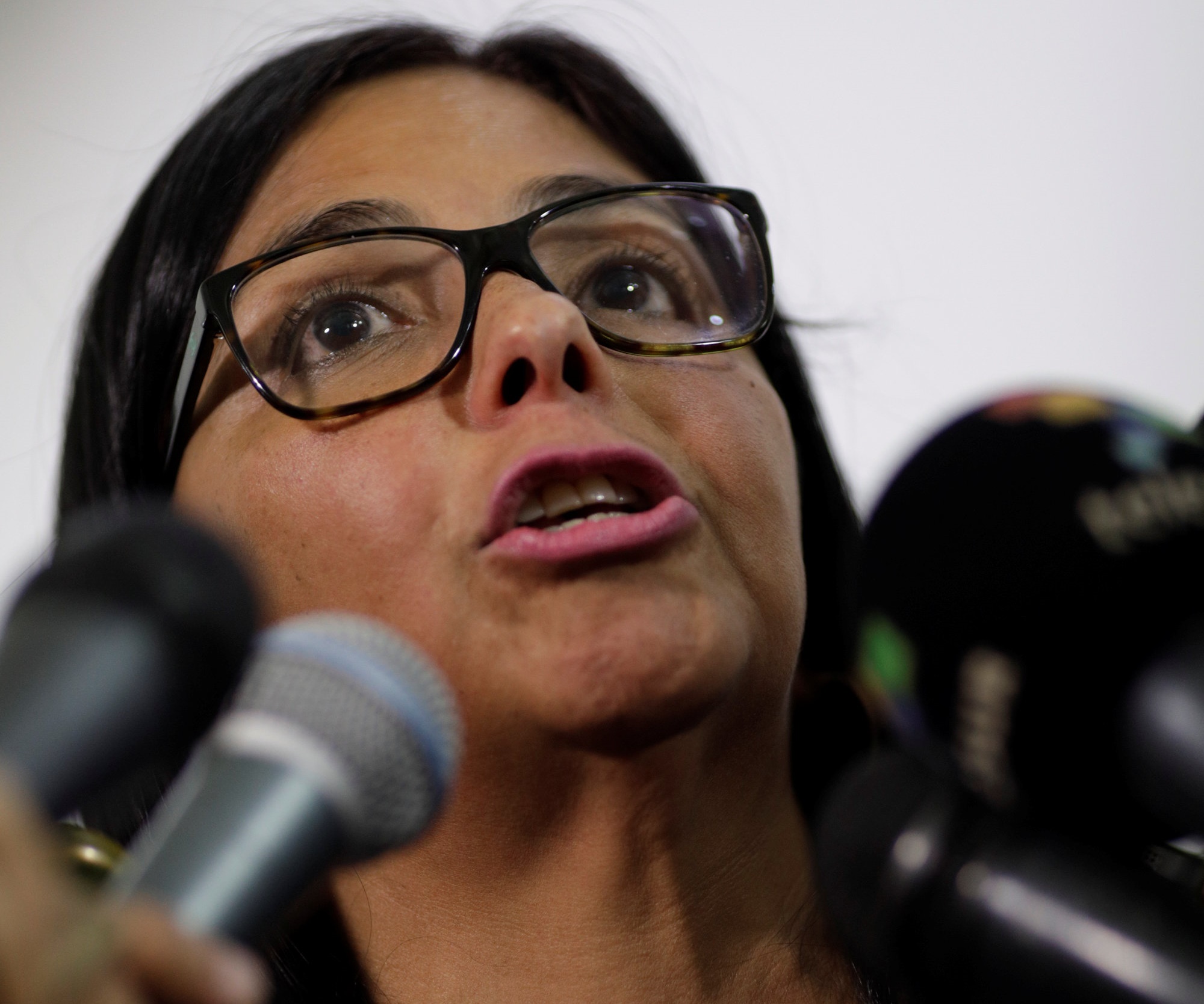 El chiste del día: Delcy Eloína dice que ha sido “contundente el impacto” de la ANC cubana en la economía