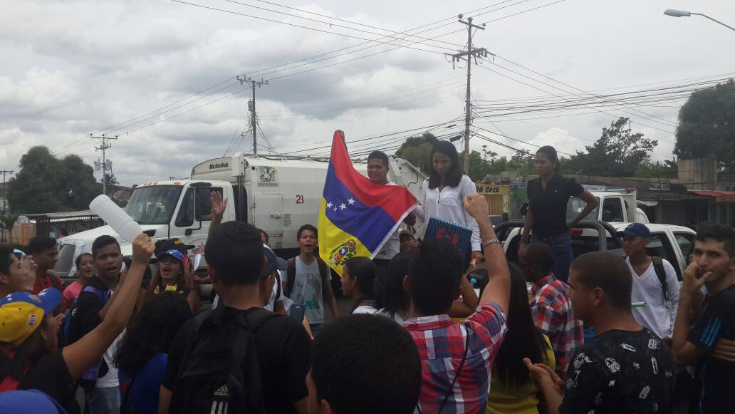 Diputada Delfín: TSJ mantiene un golpe de Estado continuado contra alcaldes de oposición