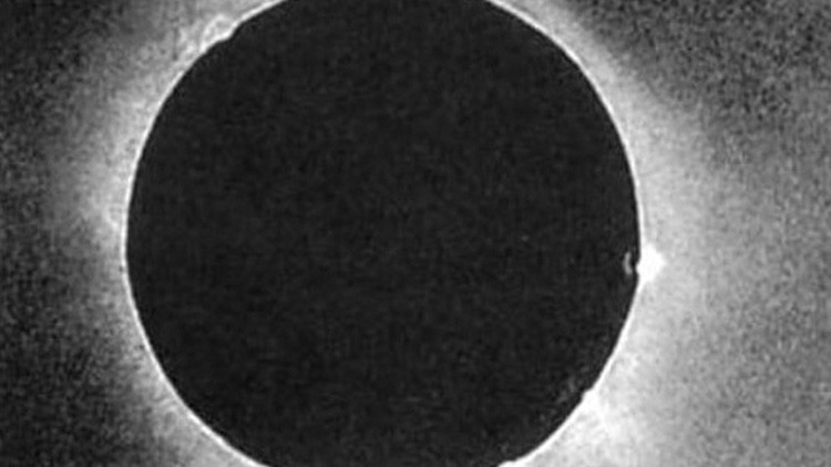 ¿Cómo se tomó la primera fotografía de un eclipse solar total de la historia?