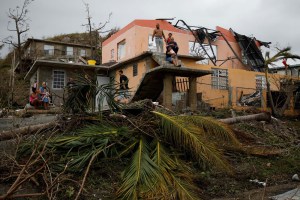 Al menos 3 asesinatos en Puerto Rico tras el paso del huracán María