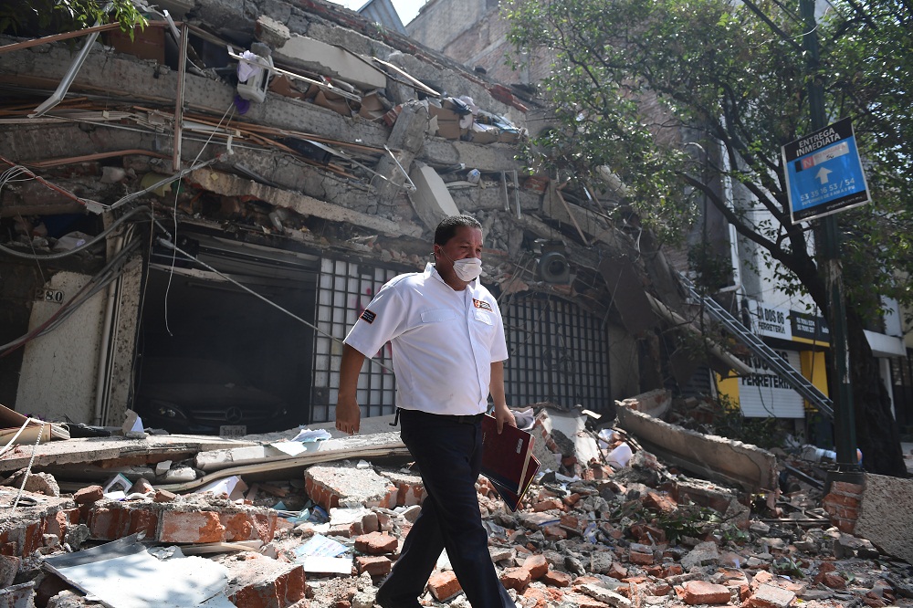 Terremoto deja unos 27 edificios colapsados en distintas zonas de Ciudad de México