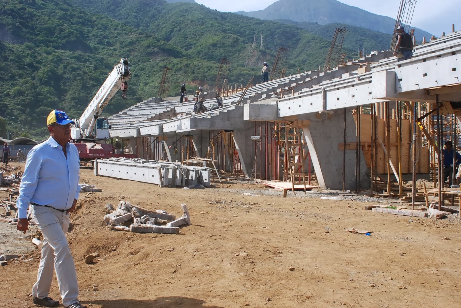 #EspecialLaPatilla: Corrupción y destrucción, Tiburones de la Guaira sigue sin estadio (Video)