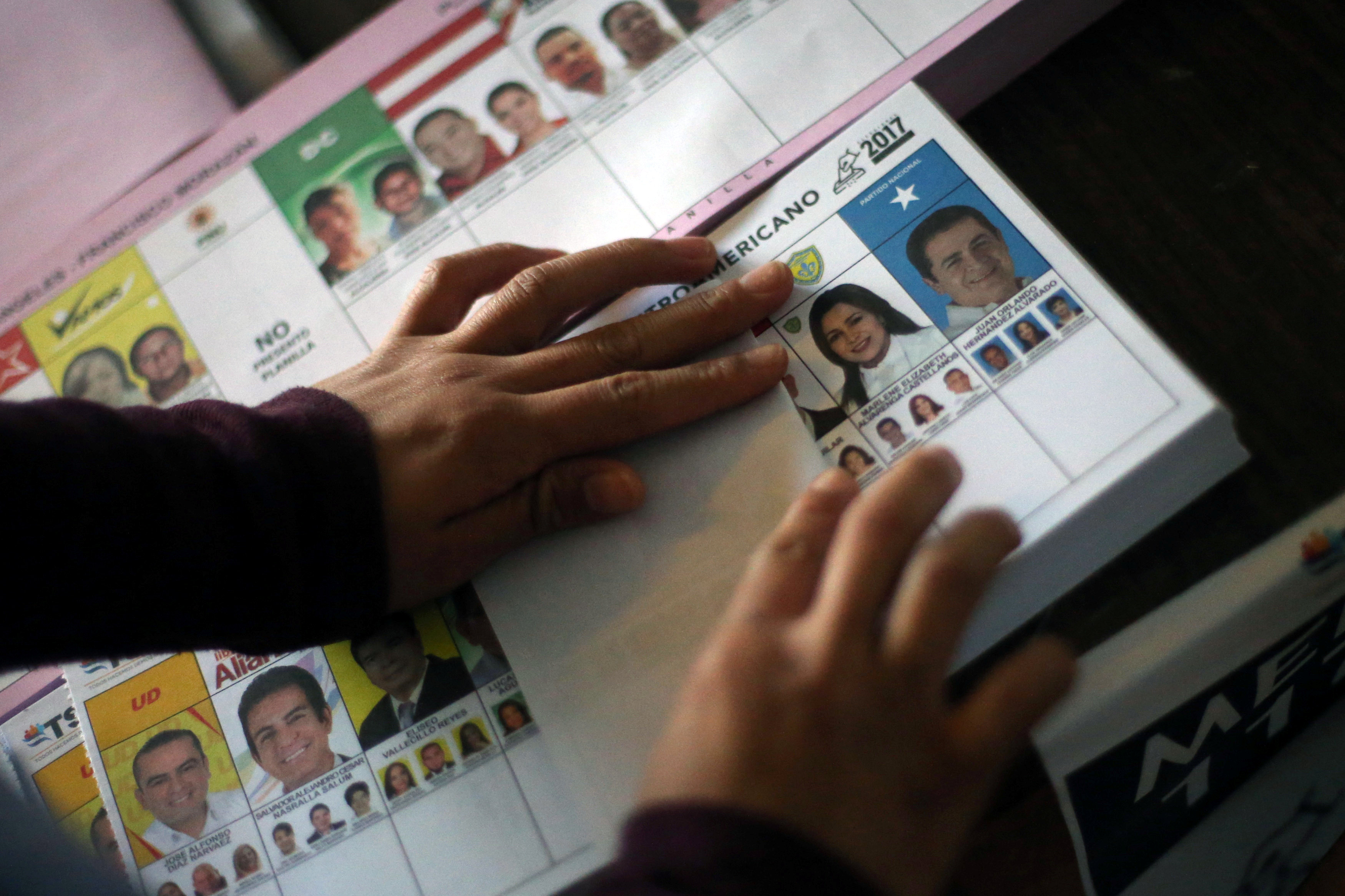 Tribunal Electoral de Honduras sigue sin precisar cuándo iniciará el escrutinio