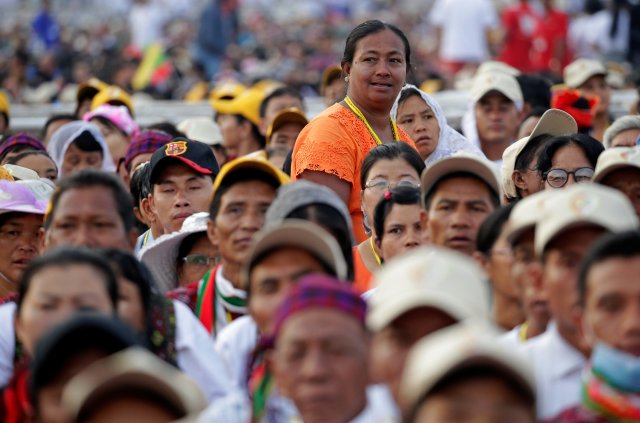 Catholic faithful attend a mass led by Pope Francis at Kyite Ka San Football Stadium in Yangon, Myanmar November 29, 2017. REUTERS/Max Rossi